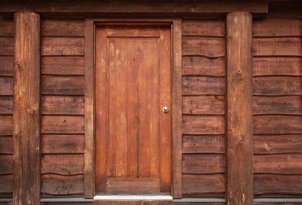 Log Cabin Siding Installation in Sparks