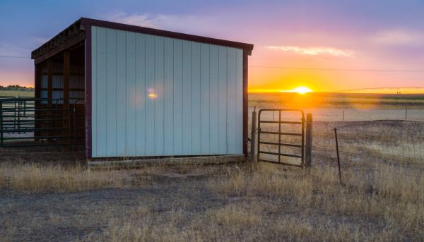 Pole Building Siding Service in Sparks
